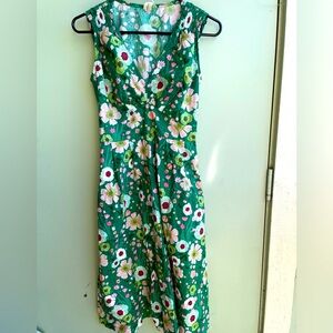 Handcrafted Floral Green Sleeveless Organic Cotton Dress Med / Smoking Lily